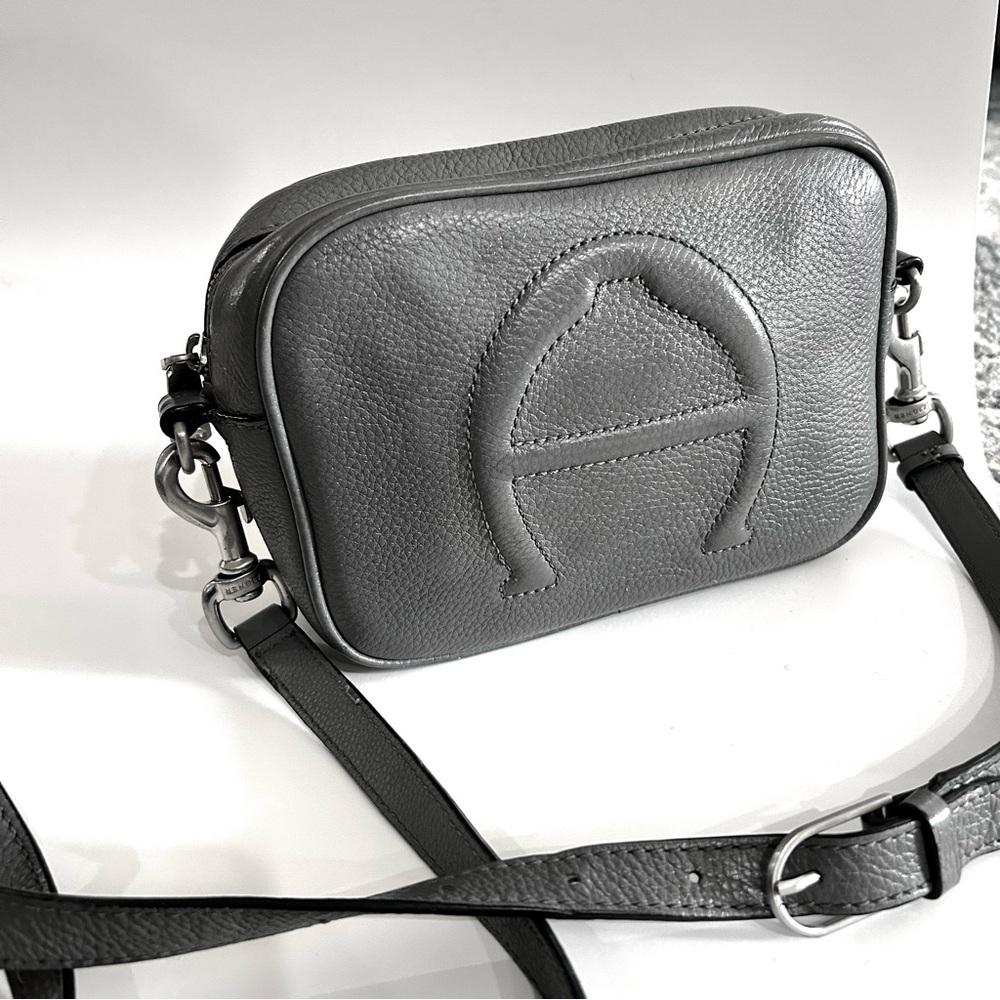 Etienne Aigner Gray Pebble Leather Crossbody Bag - Picture 11 of 11